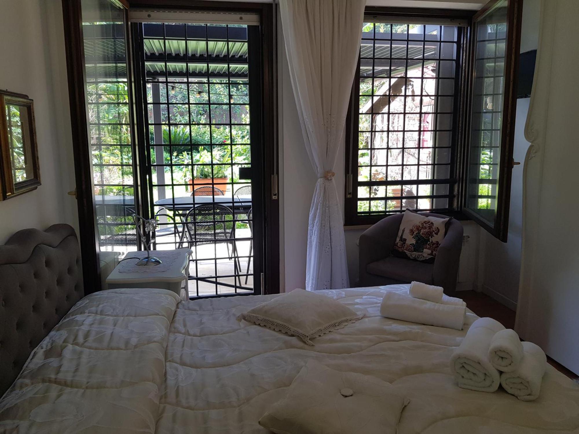 Eur Charme Apt&garden Appartamento